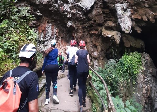 Caverna do Diabo e Cachoeira do Araçá com Saída de São Paulo - 1 dia